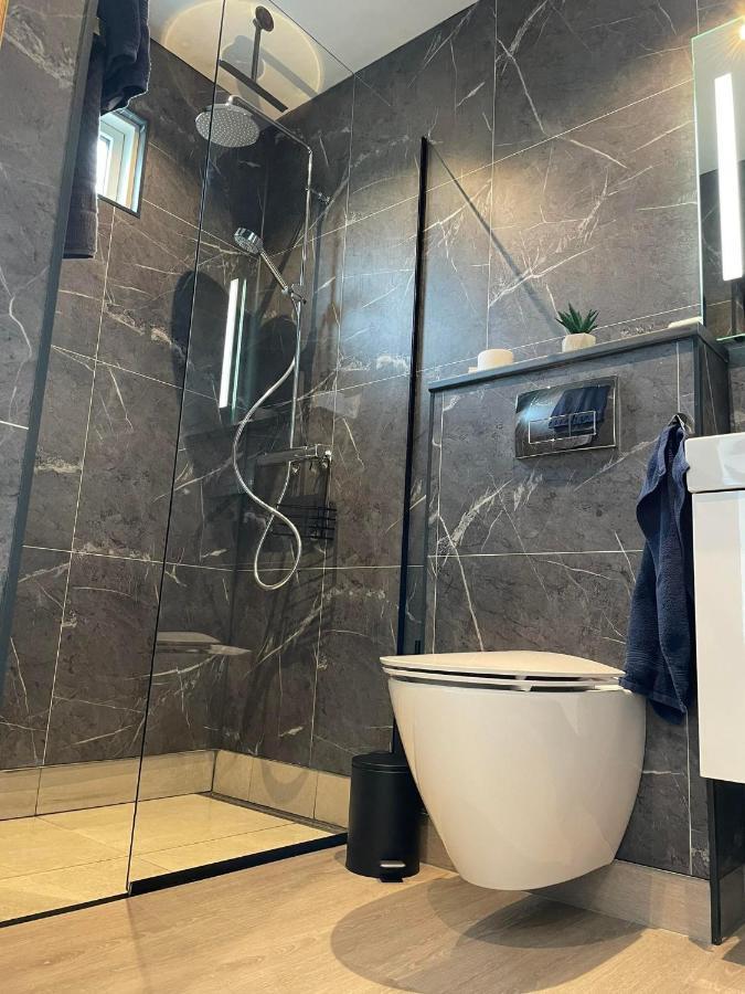 Athaldalur Vestmannsvatn Guesthouse מראה חיצוני תמונה