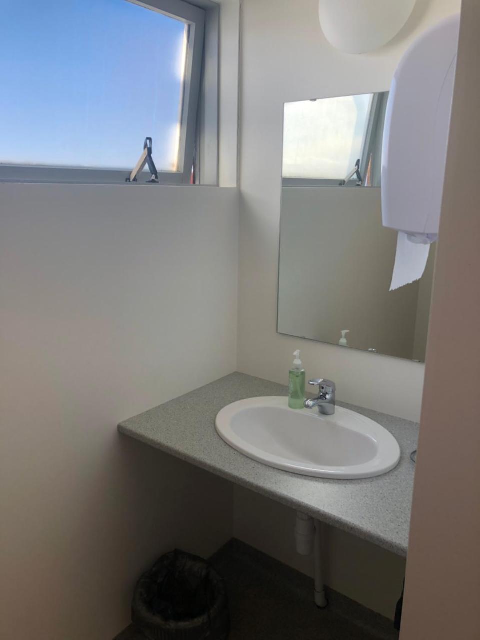 Athaldalur Vestmannsvatn Guesthouse מראה חיצוני תמונה